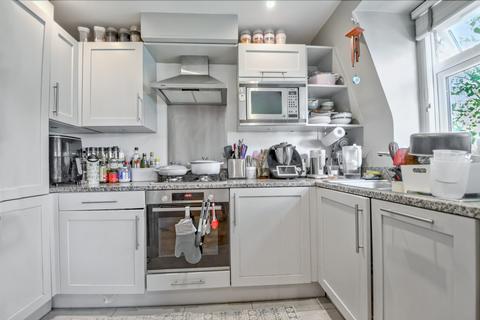 1 bedroom flat to rent, Finchley Road, Hampstead, London NW3