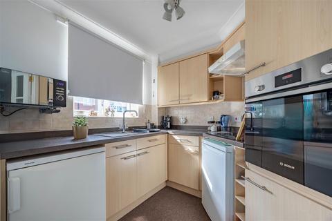 2 bedroom retirement property for sale, HAMLET COURT ROAD, Westcliff-On-Sea