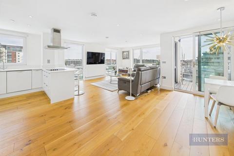 2 bedroom duplex for sale, Alexandra Wharf, Ocean Village, SO14