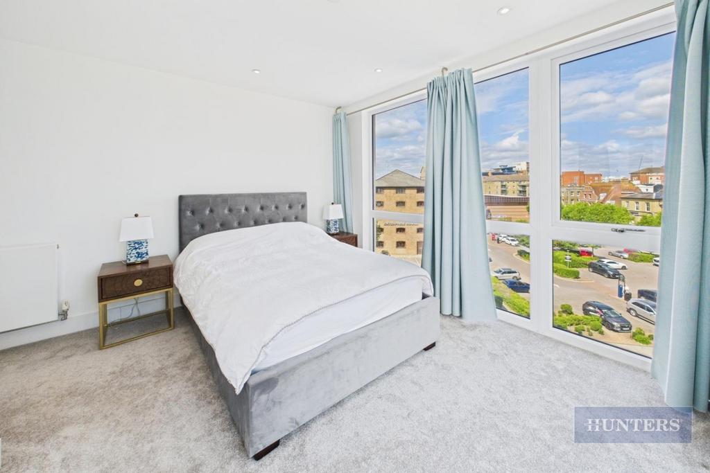 4d44340b-CAM05152 G0-PR0182-STILL024.jpg