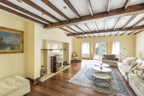 5 bedroom cottage to rent, Pinner,  Greater London,  HA5
