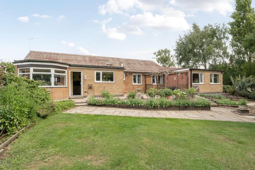 REAR OF THE PROPERTY.jpg