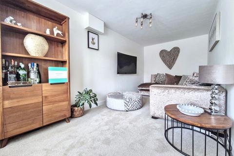 18 Bedeswell Close, Hebburn, NE31 2GB