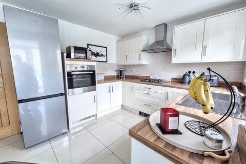 18 Bedeswell Close, Hebburn, NE31 2GB
