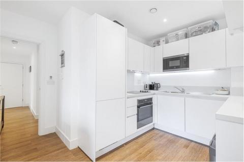 2 bedroom flat for sale, Pipit Drive, Putney, London, SW15