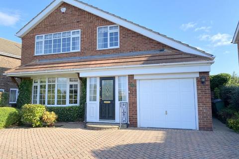 3 bedroom detached house for sale, Chichester Road, Cleethorpes