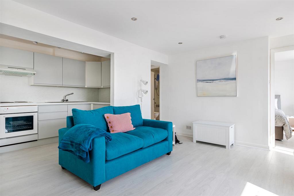 A06 - 13 South Town Dartmouth - 250617.jpg