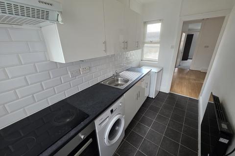 1 bedroom flat to rent, Castle Street, Luton, Bedfordshire