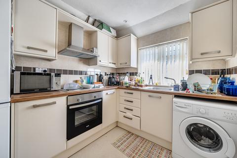 undefined, Apple Tree Avenue, Hillingdon