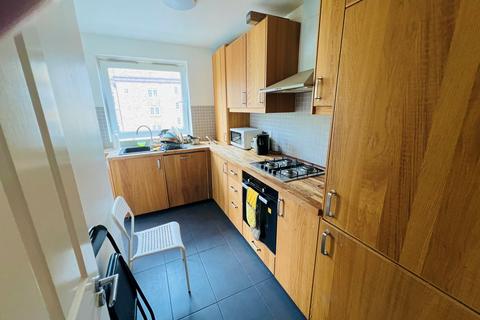 3 bedroom flat for sale, London, W2 5TE