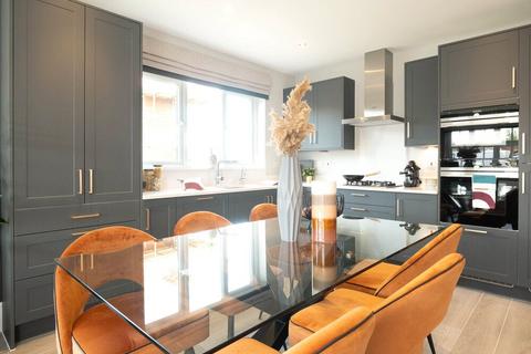 4 bedroom detached house for sale, Hedera Gardens, Hampshire Road, Royston