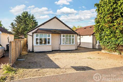 9 bedroom bungalow for sale, Dennis Way, Slough, Berkshire