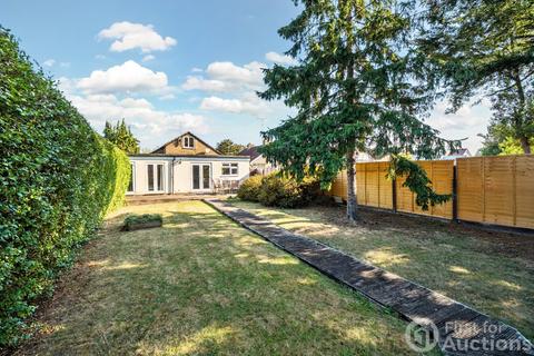 9 bedroom bungalow for sale, Dennis Way, Slough, Berkshire