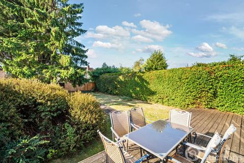 9 bedroom bungalow for sale, Dennis Way, Slough, Berkshire