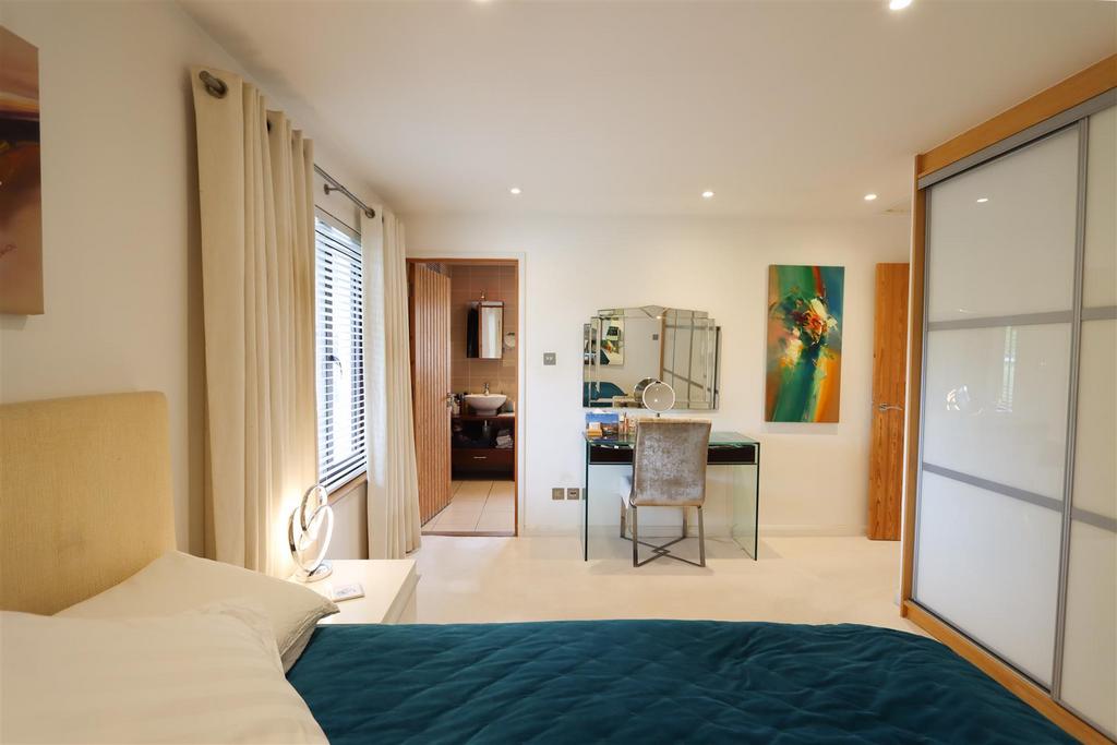 M bedroom edit 3.jpg