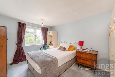 3 bedroom maisonette for sale, Barrowfield Close, Edmonton, N9