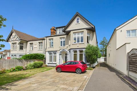 28b Bromley Avenue, Bromley, BR1 4BQ