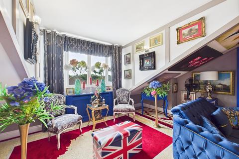 28b Bromley Avenue, Bromley, BR1 4BQ