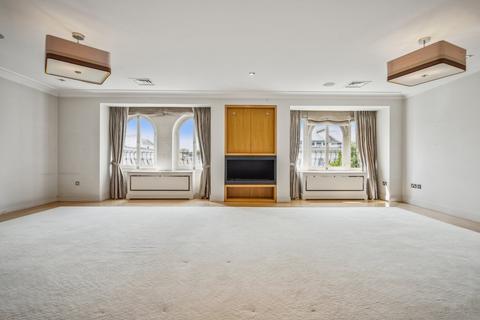 4 bedroom flat for sale, Alexandra Court, 171-175 Queen's Gate, London