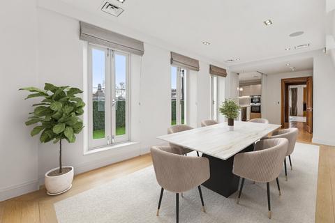 4 bedroom flat for sale, Alexandra Court, 171-175 Queen's Gate, South Kensington, London
