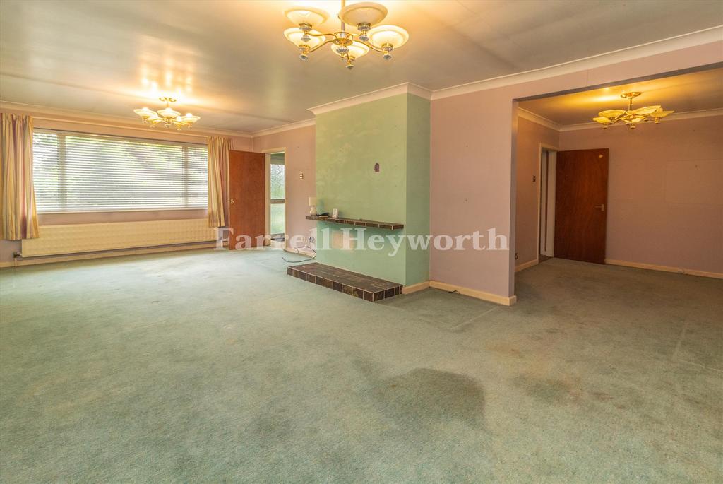 Lounge Diner image 2