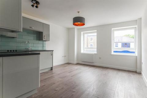 undefined, High Street, Newmarket CB8
