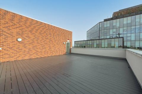 1 bedroom flat for sale, Junction Court, Watford WD17