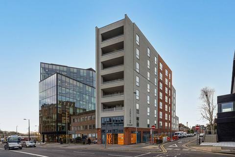 2 bedroom flat for sale, Junction Court, Watford WD17