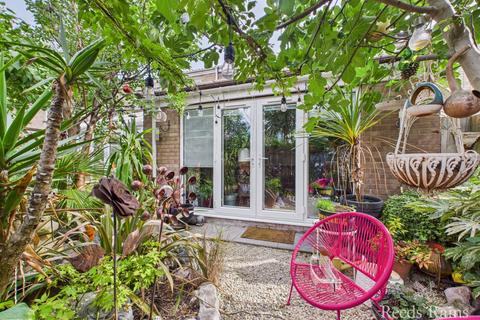 Acacia Drive, East Yorkshire HU8