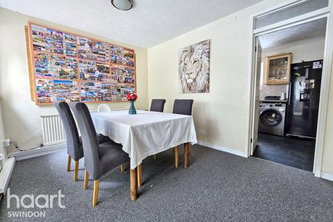 38 Bodiam Drive, Toothill, Swindon, SN5 8BE
