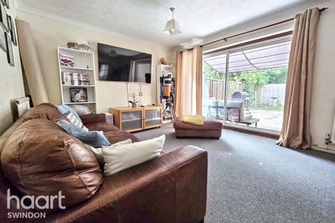 38 Bodiam Drive, Toothill, Swindon, SN5 8BE