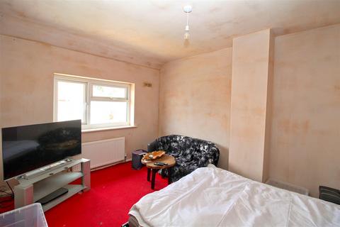 3 bedroom semi-detached house for sale, Vale Road, Seaford