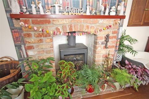 3 bedroom bungalow for sale, Eldon Close, Barton on Sea, New Milton, Hampshire, BH25