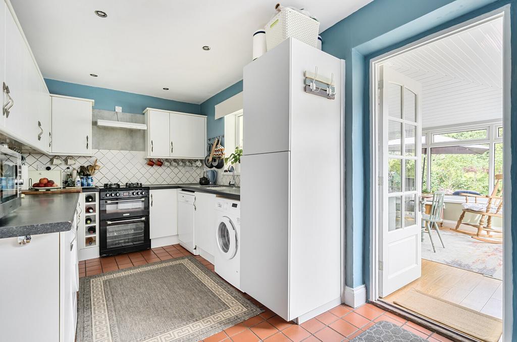 1329151 16 688743...