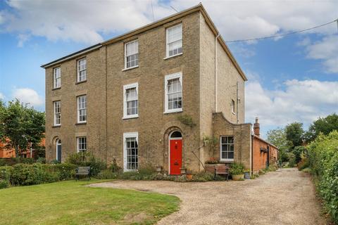 4 bedroom semi-detached house for sale, London Road, Beccles NR34