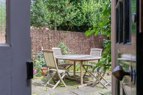 4 bedroom semi-detached house for sale, London Road, Beccles NR34