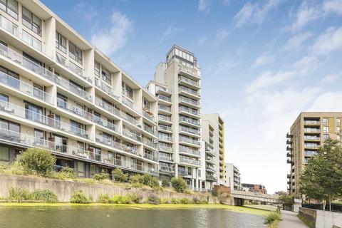 Ursula Gould Way, London E14