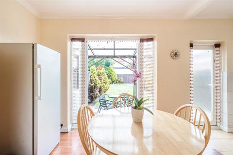 undefined, Tudor Court South, Wembley