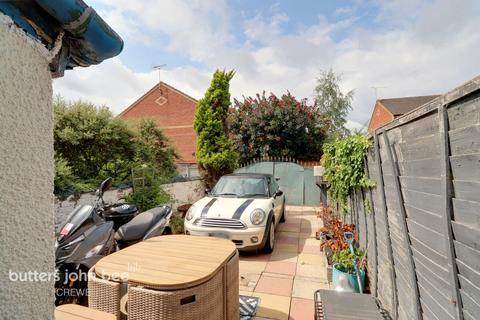 2 bedroom terraced house for sale, Gresty Road, Crewe