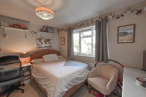 undefined, at Fleetham Gardens, Wokingham, Lower Earley RG6