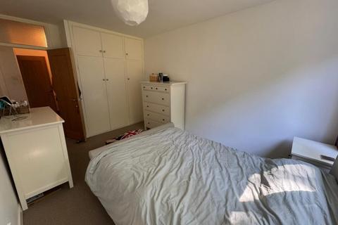 1 bedroom flat to rent, 1 Bedroom Flat – Avenue Road, Highgate N6