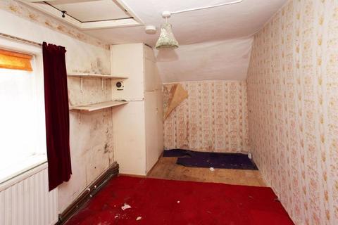 24 Heath Hill, Dawley, Telford, TF4 2JT