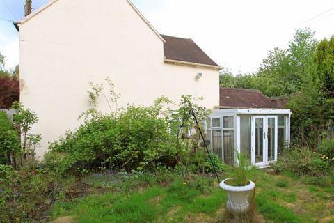 24 Heath Hill, Dawley, Telford, TF4 2JT