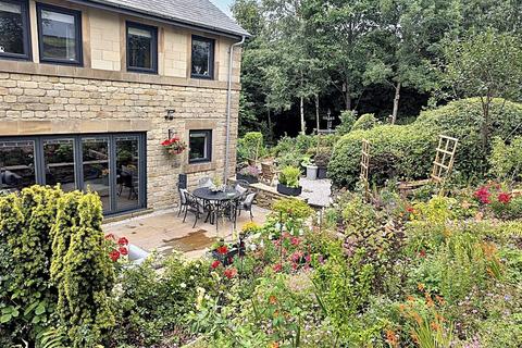 3 bedroom end of terrace house for sale, Upper Sunny Bank Mews, Meltham, HD9