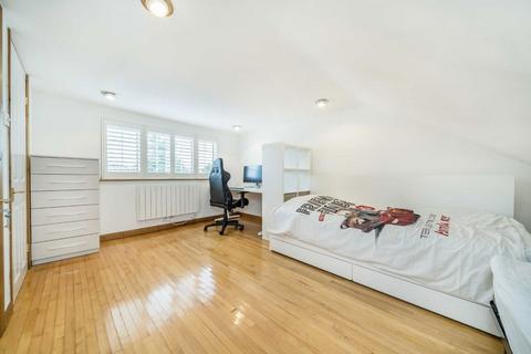 21 Strathbrook Road, London, SW16 3AT