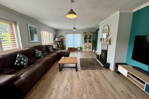 3 bedroom bungalow for sale, South Stack Road, Holyhead, LL65