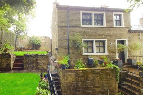 2 bedroom cottage for sale, Springfield Street, Bradford BD13