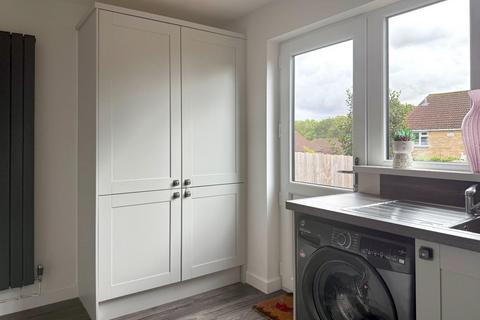 10 Brean Close, Sully, Penarth, CF64 5TS