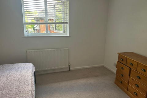 1 bedroom in a flat share to rent, Emerton Gardens, Stony Stratford MK11