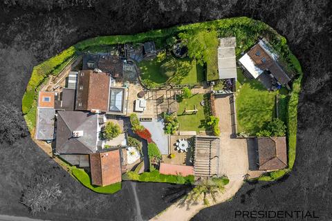 11 bedroom detached house for sale, Rickmansworth WD3